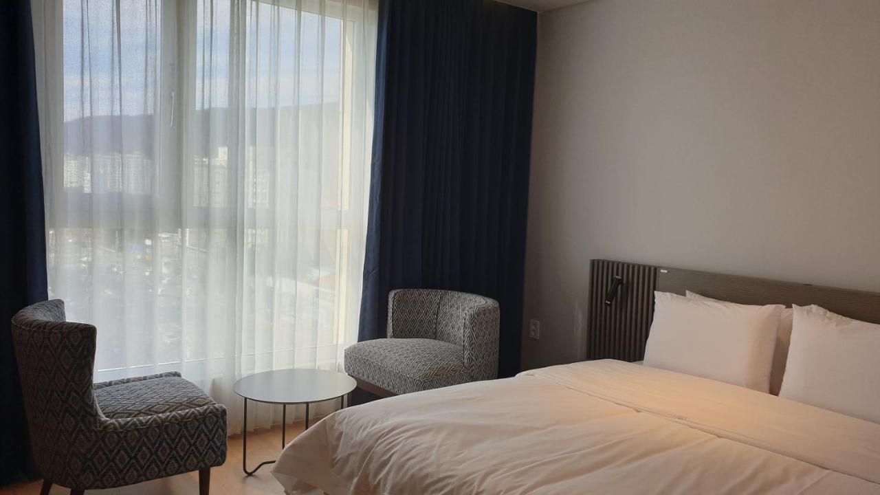 Jinhae Intercity Hotel Changwon Exterior photo